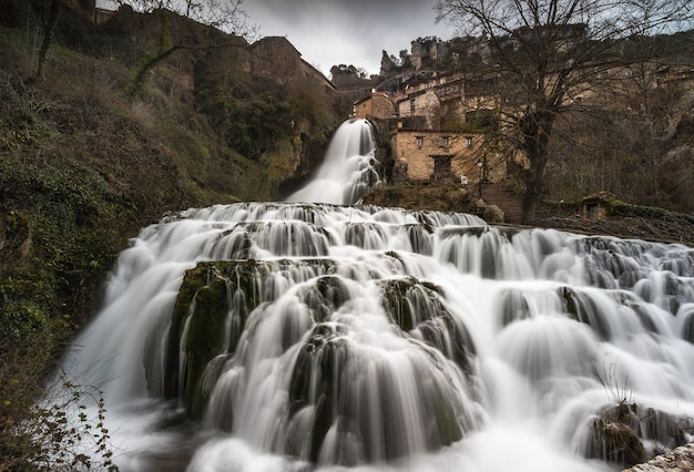 Un tour de la province de Burgos, en Espagne, avec ses cascades, châteaux, montagnes ...