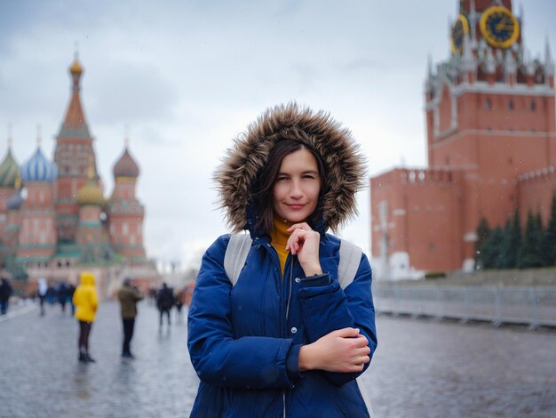 Touriste asiatique en vacances de voyage en hiver Moscou