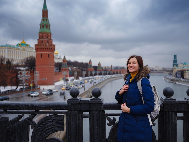 Touriste asiatique en vacances de voyage en hiver Moscou