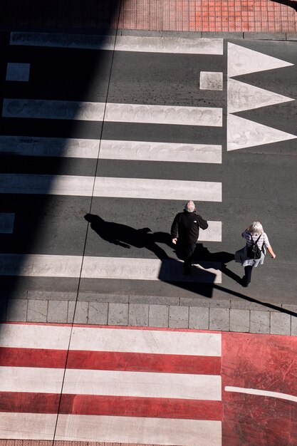 Touriste se promenant dans la ville de Bilbao en Espagne