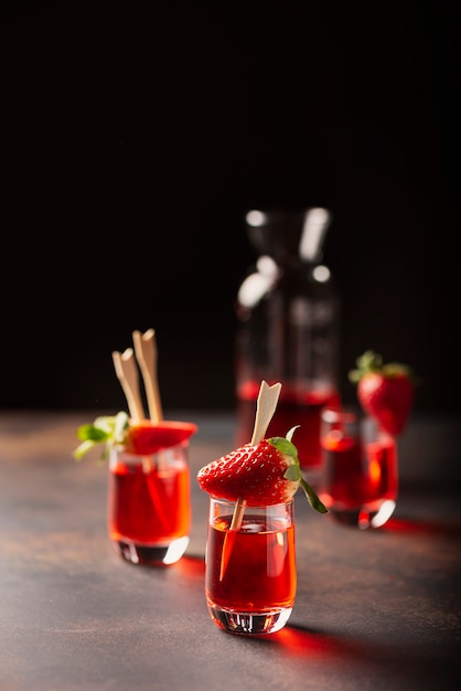 Tourné avec de la vodka aux fraises