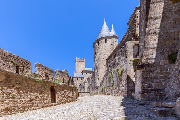 Photo tours d'observation et remparts du château médiéval de la ville de carcassonne