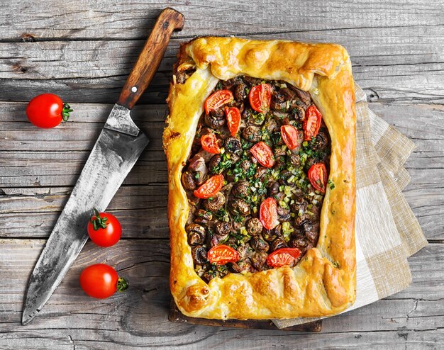 Tourte à la viande aux champignons