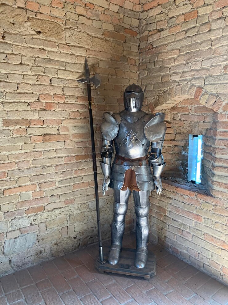 Photo toute la longueur des gens sur le mur du bâtiment