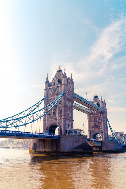 Tower Bridge à Londres