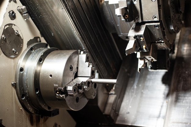 Traitement des métaux sur un tour automatique
