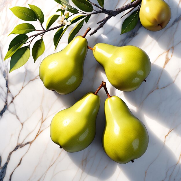 Tranche de fruits frais et poires entières à côté d'une branche décorative sur fond de marbre