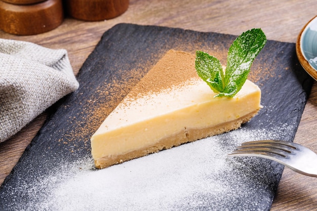 Tranche de gâteau au fromage à la citrouille