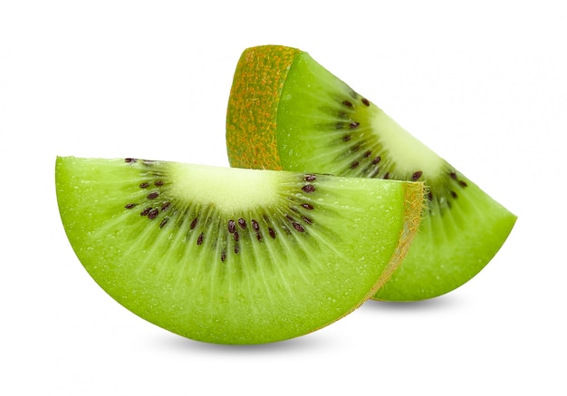 Tranche de kiwi isolé sur fond blanc