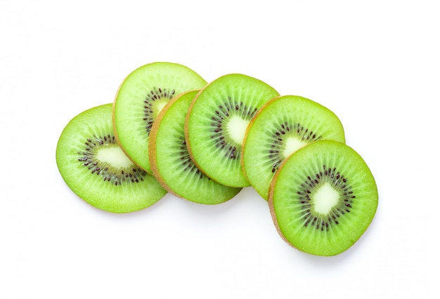 Tranche de kiwi isolé