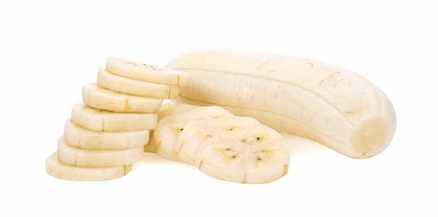 Tranches de banane isolés sur fond blanc