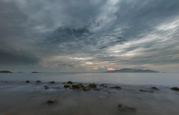 Photo trang nha bay au lever du soleil au viêt nam