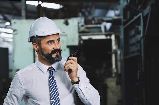 Travail d'ingénieur dans l'industrie