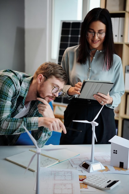 Travailler sur un projet d'énergie durable