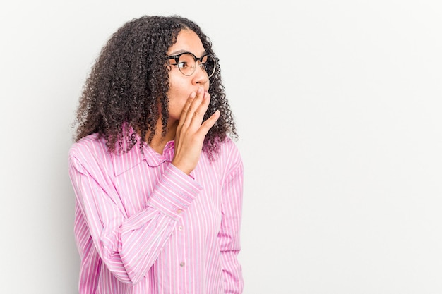 Être choquée à cause de quelque chose qu'elle a vu