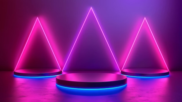 Triangles au néon abstraits sur fond violet Illustration réaliste moderne de maquettes de plates-formes à cylindres bas et hauts pour les présentations de produits tubes lumineux LED décoration des salles d'exposition