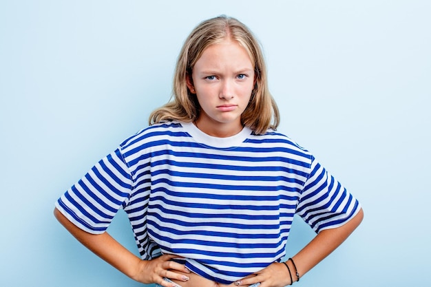 Triste visage sérieux se sentant misérable et mécontent