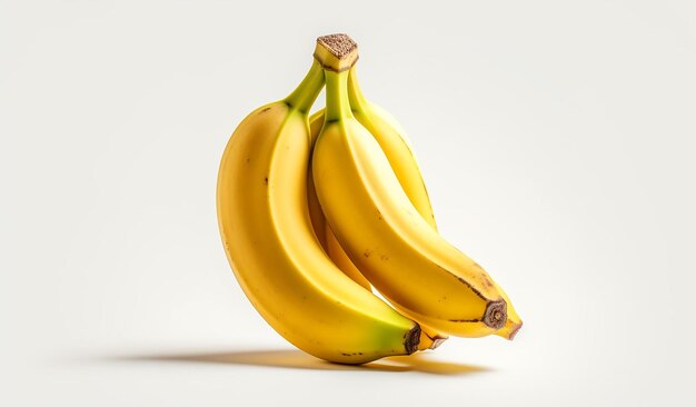 trois bananes dont la moitié supérieure de celle du bas est jaune