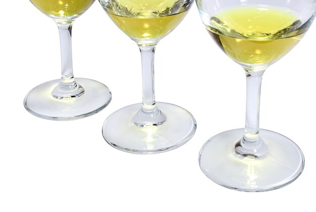 Trois verres de vin sec