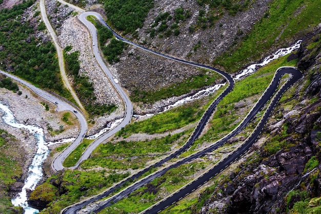 Trollstigen, Troll's Footpath, route de montagne serpentine en Norvège
