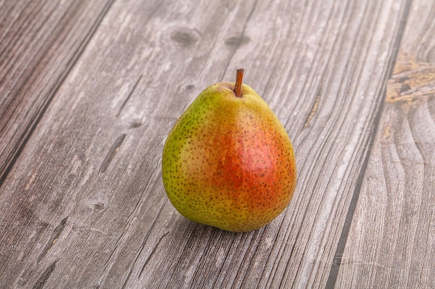 Truite poire sucrée mûre et juteuse