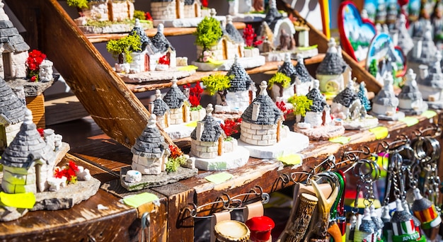 Les Trulli di Alberobello est le monument le plus célèbre de la région des Pouilles, au sud de l'Italie