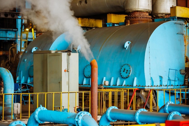 Turbine à vapeur de générateur électrique dans une centrale thermique industrielle