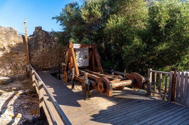 La Turquie Le château d'Alanya La catapulte restaurée