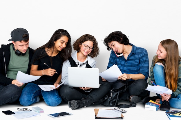 Tutoriel de groupe d&#39;élèves du secondaire au lycée