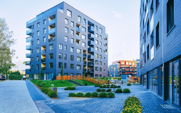 UE Complexe d'appartements résidentiels modernes, concept d'installations extérieures.