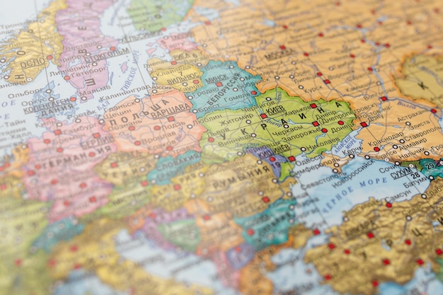 L'Ukraine sur la carte du monde Arrêtez la guerre Pas de guerre Gros plan
