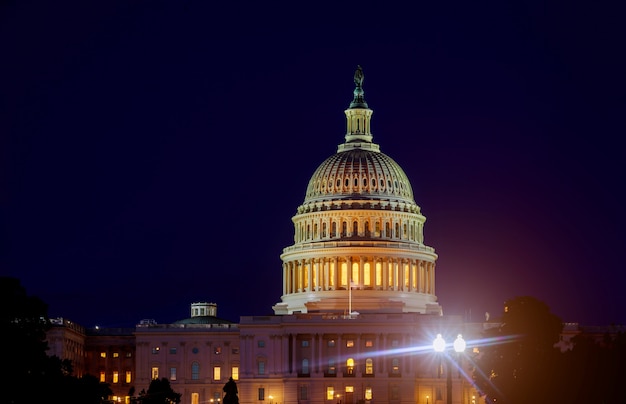 United States Capitol et le Sénat, Washington DC USA la nuit