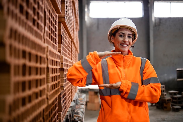 Utilisation de matériaux naturels pour fabriquer des briques d'argile économes en énergie pour l'industrie de la construction