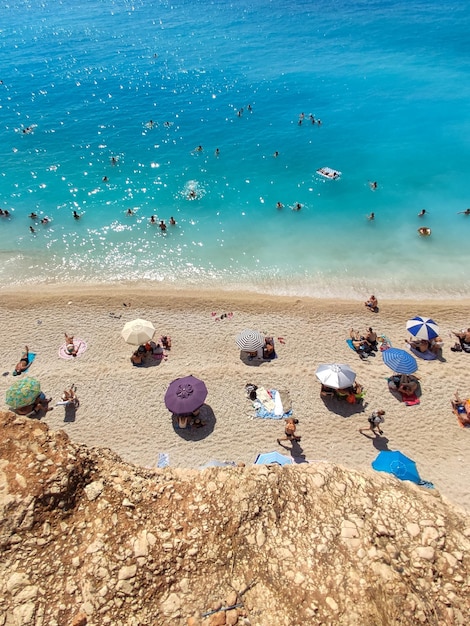 Vacances d'été sur les plages de l'île de Lefkada