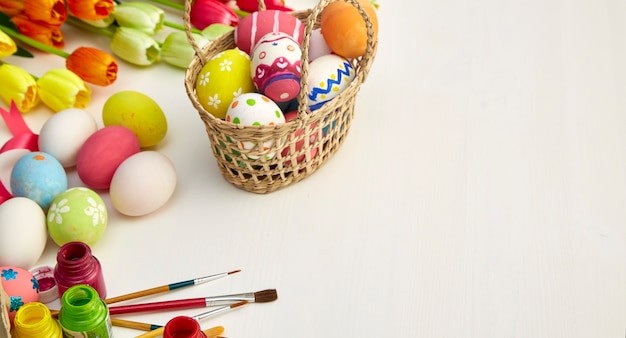 Vacances de Pâques en bois blanc