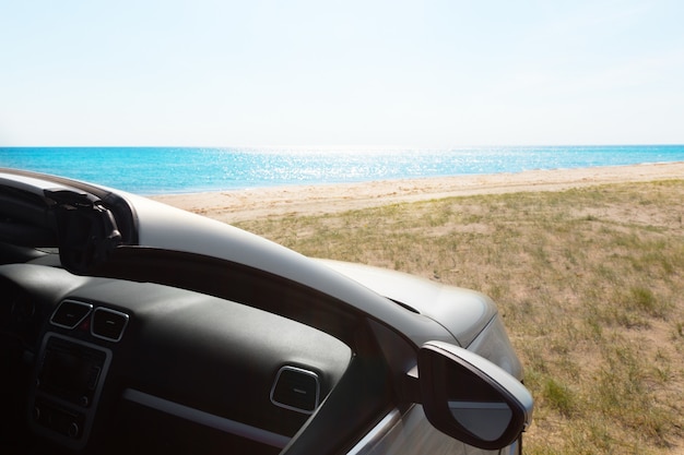 Vacances de voyage en voiture d'été