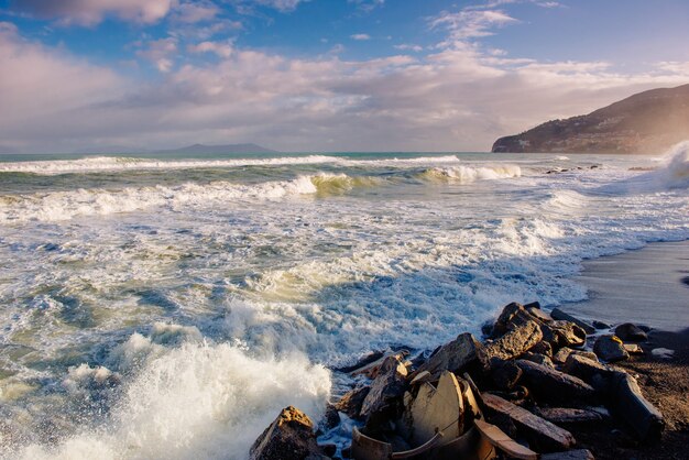 Vagues dans la mer