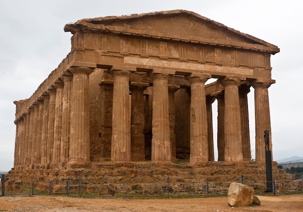 Photo vallée des temples, agrigente, sicile, italie.