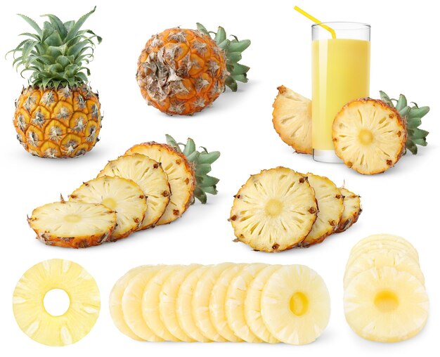 une variété de fruits, y compris de l'ananas et un verre de jus d'orange