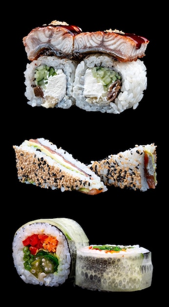 Une variété de maki sushi sur fond noir brillant