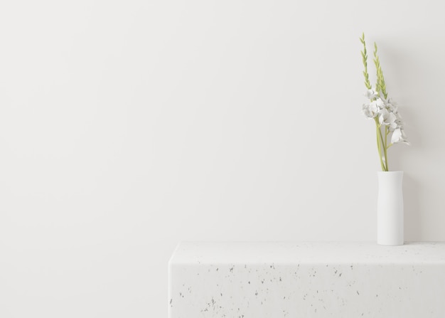 Vase blanc avec des fleurs isolé sur blanc