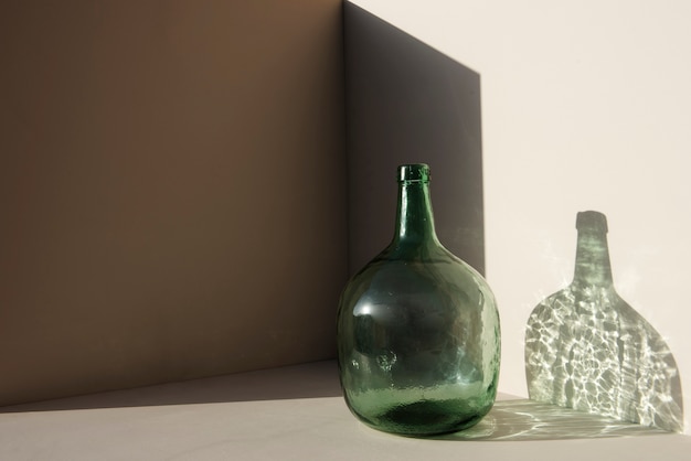 Photo vase en verre minimal à l'intérieur