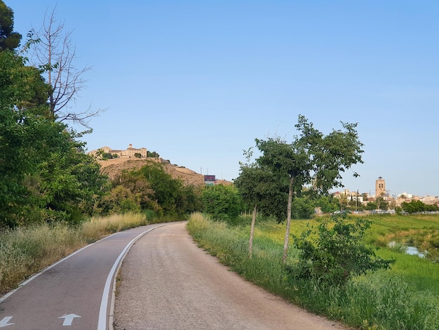 Vega Baja del Segura - Orihuela - Paysages et l'entrée de la ville. Huerta, rio, palmiers,...