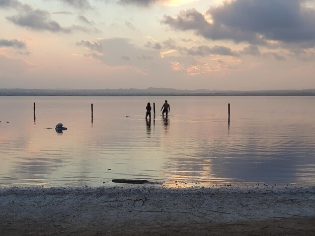 Vega Baja del Segura Torrevieja Paisajes y reflejos de siluetas en las salinas al atardecer