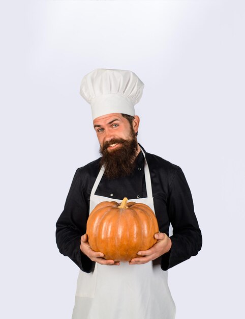 Végétarien sain manger marché agricole récolte citrouille grosse citrouille pour halloween citrouille fraîche automne