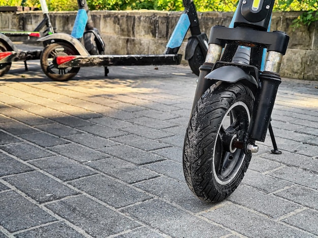 Véhicule de location de scooter électrique respectueux de l'environnement