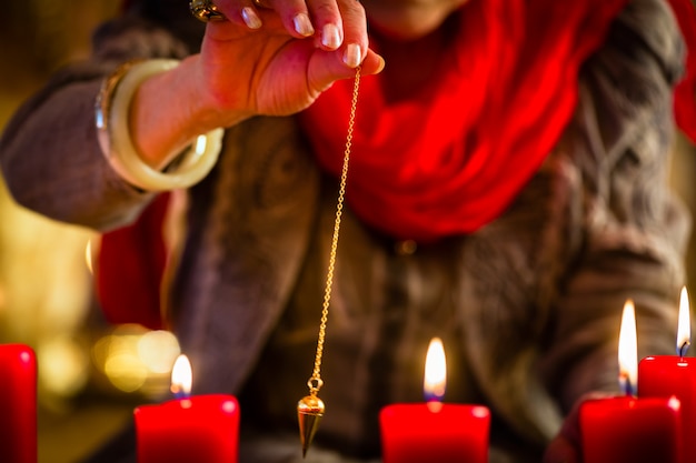 Veilleuse pendant une séance ou une séance avec pendule