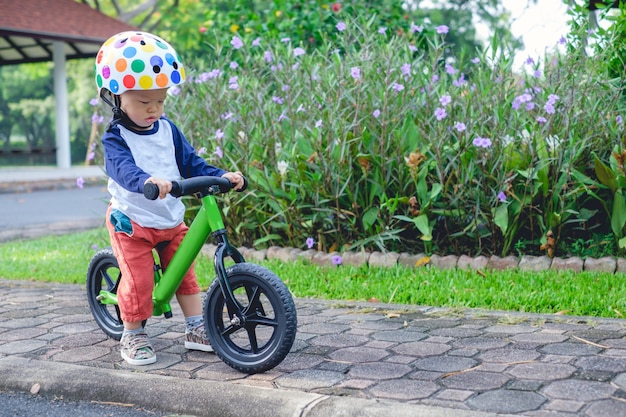 Vélo d'équilibre pour tout-petits