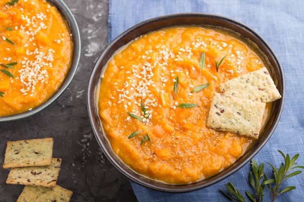 Velouté de patates douces ou batata aux graines de sésame