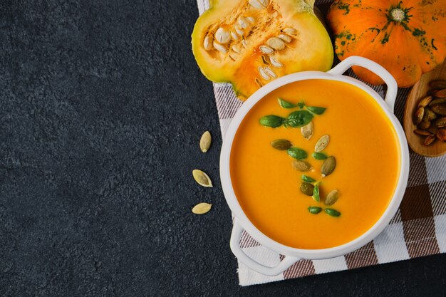 Velouté de potiron aux graines de potiron